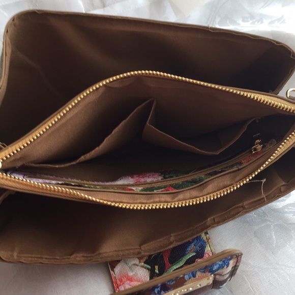 bebe los angeles bag price